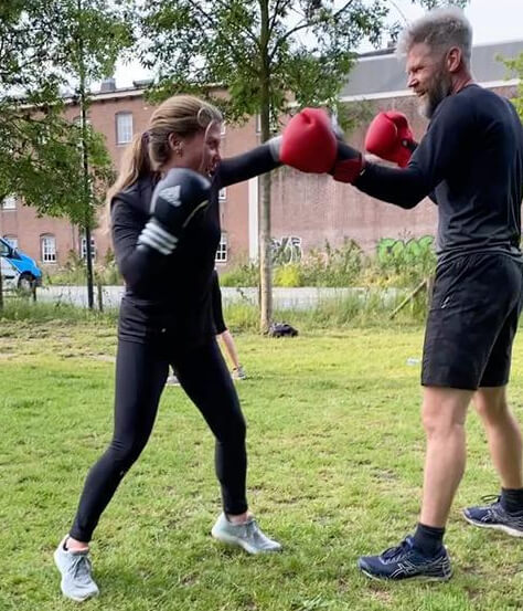 Kickboks Alkmaar - Buiten kickboksles in Alkmaar en Heiloo. Gratis proefles